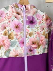 Softshellová parka s fleecem- Něžné květiny- Ostružinová